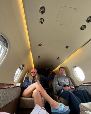 Jamie Lynn Spears Instagram - 10 years of marriage is something to proud of……like, that’s a long time to tolerate someone’s bs. Yay, us🤍👰🏼‍♀️
3•14•14