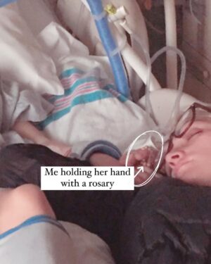 Jamie Lynn Spears Instagram - Today is our #MIRACLEANNIVERSARY 🕊️ Every year that passes and I watch my daughter grow up, the more I realize how very blessed we are, and never want to take that for granted. Again, thank you to all the healthcare professionals who made the life saving decisions, and thank you to each and every person who prayed for our baby girl. Thinking of Father Mark today, although he is in heaven now, he was always like an angel on earth for us, especially on this day 7 years ago🤍🤍