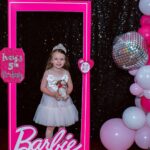 Jamie Lynn Spears Instagram - Ivey’s magical fairytale world brought to life for her 5th bday🎀👛👸💅💕 Thanks to all the magical fairy’s at @partyonceuponatime I didn’t have to do a thing, except enjoy this special day with our sweet girl💝 Too many great pics, so I’ll have to share more in my story🤍💕🤍💕🤍 •we asked for everyone to donate instead of receiving gifts, so the QR code is there for anyone who would like to donate