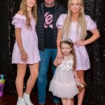 Jamie Lynn Spears Instagram - Ivey’s magical fairytale world brought to life for her 5th bday🎀👛👸💅💕 Thanks to all the magical fairy’s at @partyonceuponatime I didn’t have to do a thing, except enjoy this special day with our sweet girl💝 Too many great pics, so I’ll have to share more in my story🤍💕🤍💕🤍 •we asked for everyone to donate instead of receiving gifts, so the QR code is there for anyone who would like to donate
