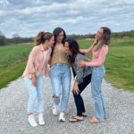 Jana Kramer Instagram - Happy Easter ✝️