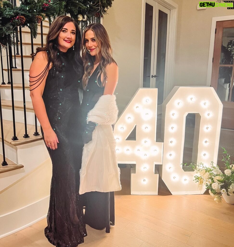 Jana Kramer Instagram - It’s my besties @kathrynvwoodard 40th birthday !!!!!!! I know you don’t like sappy so I’ll keep it short ….AND, there’s no one else I’d want by my side doing life with. Thank you for being the bestest friend through it ALL and for loving me in all the good bad and ugly. I love you♥️.