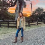 Jana Kramer Instagram - 2 more days till you meet Lexi and the amazing cast of “a Cowboy Christmas Romance” #acowboychristmasromance @lifetimetv. SATURDAY🎉🎉