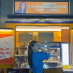 Jang Gyu-ri Instagram - 팬분들의 사랑 가득 담긴 짱뀰분식🍊 맛있게 잘 먹었습니다 고마워요 오늘도 무사히 촬영 완료🫡