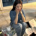 Jang Gyu-ri Instagram - 팬분들의 사랑 가득 담긴 짱뀰분식🍊 맛있게 잘 먹었습니다 고마워요 오늘도 무사히 촬영 완료🫡