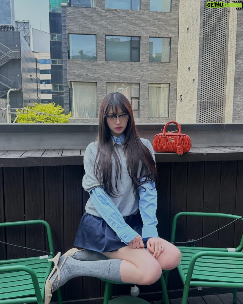 Jang Won-young Instagram - 🧡☁️☁️ @miumiu #MiuMiu #MiuArcadie #AD