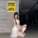 Jang Won-young Instagram - Cowgirl in TEXAS🖤💃🏻🐄