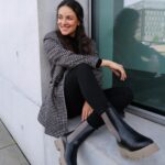 Janina Uhse Instagram - Anzeige// Große Boots Liebe! Ihr habt entschieden, Boots sind euer Musthave für die kommende Saison. Fühl ich seeeehr! ❤️ @soliver #soliver