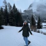 Janina Uhse Instagram - Finally. Winter Wonderland 🏔️ Inklusive besoffener Schneemänner ⛄️ 🥴