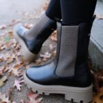 Janina Uhse Instagram - Anzeige// Große Boots Liebe! Ihr habt entschieden, Boots sind euer Musthave für die kommende Saison. Fühl ich seeeehr! ❤️ @soliver #soliver