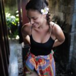 Janina Uhse Instagram - Hach… gegen so eine herrlich duftende Frangipani hinterm Ohr hätte ich jetzt nichts 🤌