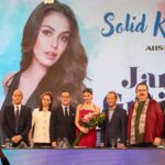 Janine Gutierrez Instagram - all smiles ❤️ thank you Kapamilya and thank you to whoever tweeted the last slide bec that’s my only goal 📸 @kimweeebol_