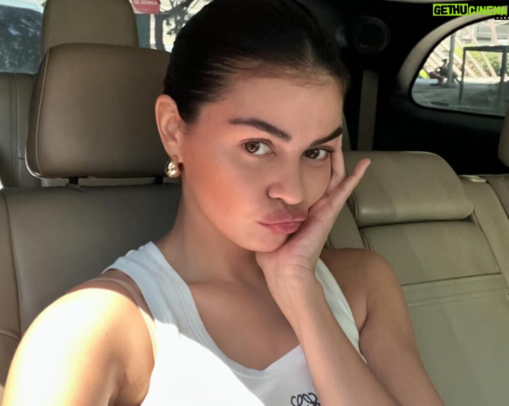 Janine Gutierrez Instagram - if you want to look more moisturized and glowing - you have to have this. Bioten #HydroXCell is lightweight and perfect for sensitive skin but delivers unparalleled moisture. a must have for this crazy heat!! plus, all products are sustainable 🩵 available in @watsonsph @lazadaph @shopee_ph. really so happy with the results!! tag me once you get yours! #skincare #skincareph #sustainable