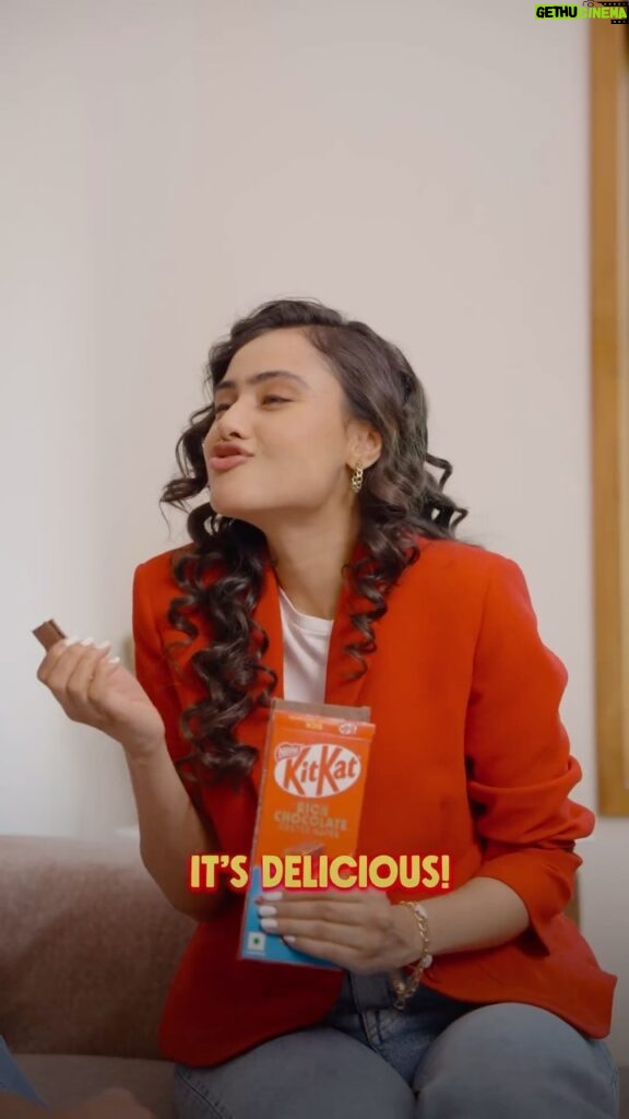 Janki Bodiwala Instagram - Delicious new Kitkat Rich with layers of pure indulgence. Tried it yet? #HaveARichDeliciousBreak #KitkatRichChocolate #kitkat