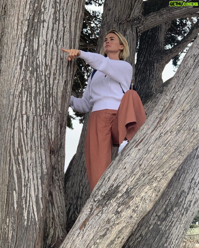 January Jones Instagram - “Let me lead, I know where I’m going, I see another tree to pose in right ahead!”