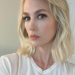 January Jones Instagram – 💛