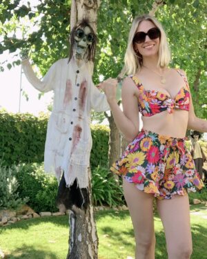 January Jones Thumbnail - 117.3K Likes - Top Liked Instagram Posts and Photos