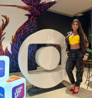 Jaque Khury Instagram - 