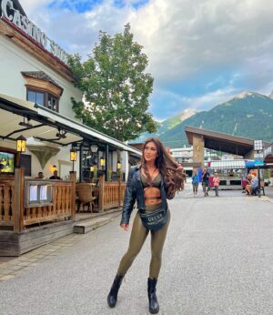 Jaque Khury Instagram - 💚