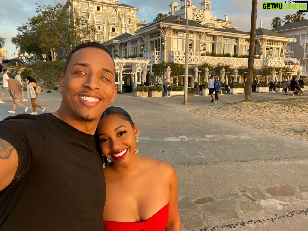 Jasmine Luv Instagram - Valentine’s Day recap from The Barrett’s ❤️🥰🎁🔥💃🏽💃🏽 Thank you @tallguycarreviews_ for making this day and every other day amazing. I Love you ❤️