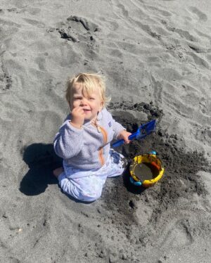 Javiera Acevedo Instagram - Un popurrí de belleza ✨✨✨

🌊🫐🥖🍟🍼🎾⚽️🚗🐾🐶🙏🏽