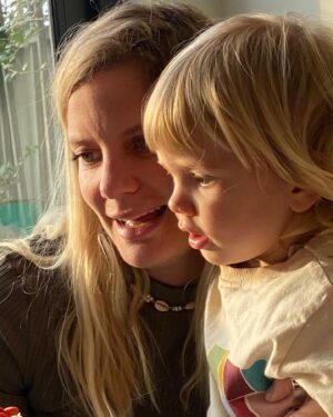 Javiera Acevedo Instagram - 20/05/21 
Mi amor hermoso mi guagua mi princeso de mi corazón tan dulce tan tierno tan regalón cariñoso y generoso, observador, cauteloso y explorador… hace 2 años me hiciste la mujer más feliz del mundo y cada día ese amor crece… tanto así que uno piensa que va a explotar de amor! Como se puede amar tanto! Gracias Guaton delicioso por darme tantas alegrías, por hacerme reír a diario y por compartir los mismos gustos por el cariño la ternura la buena mesa y la felicidad de reunir a todos con tu sonrisa y tu amor infinito. Cosito mas rico mi niñito libre, te veo crecer rodeado de amor y cariño. Eres especial y tu ángel y simpatía te llevarán muy lejos! 
Que sean muchos más así de sanito y así de contento Kaicito!!! Tu mamá en su mejor versión gracias a ti ♥️
#mesdelmar #mesdelkai 🌊
