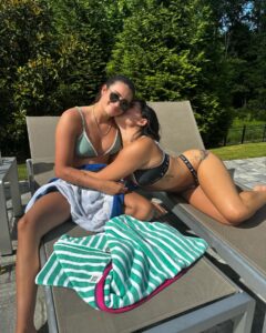 Jayla Walton Instagram - Sun out we outt<3