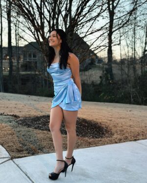 Jayla Walton Instagram - Obsessed with my look from @sheinofficial BAE collection🦋🩵

 Shop for gifts for your loved ones with the #sheinholidaydeal sale for up to 90% off! Use my code 'ITSJAYLA' for 15% off the @shein_us site! #sheingoodfinds #saveinstyle #SHEINforAll #SHEINpartner

| SHEIN heels: 10601909 SHEIN Bae: 11732285 |