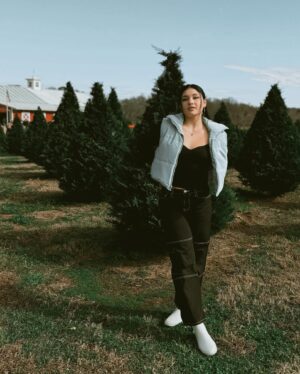 Jayla Walton Instagram - Stop asking Santa…he physically cannot put me under the tree😐🌲