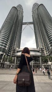 Jayshree Soni Instagram - “Life is short and the world is wide” @bachacoffee #livetotravel #twintowers #malaysia #thankyou #lovetravel #malaysianfood #bachacofeemarrakech #coffee #coffeetime