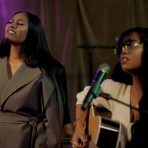 Jazmine Sullivan Instagram - @nprmusic my TINY DESK drops at 12pm EST today! Link in Bio