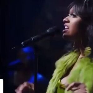 Jazmine Sullivan Instagram - Jimmy kimmel/ Pandora ‘pick up your feelings’ grateful for a wonderful collective of musicians, vocalists, sound engineers/ glam/ ect who help bring these experiences to u. We’re just getting ready for when we can step back on the stage safely to y’all. Rona go away😩😩