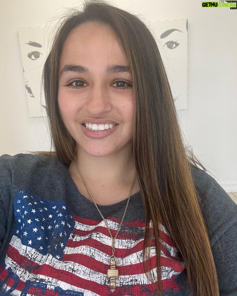 Jazz Jennings Instagram - Notice anything different??? Thank you @hairbylolo41