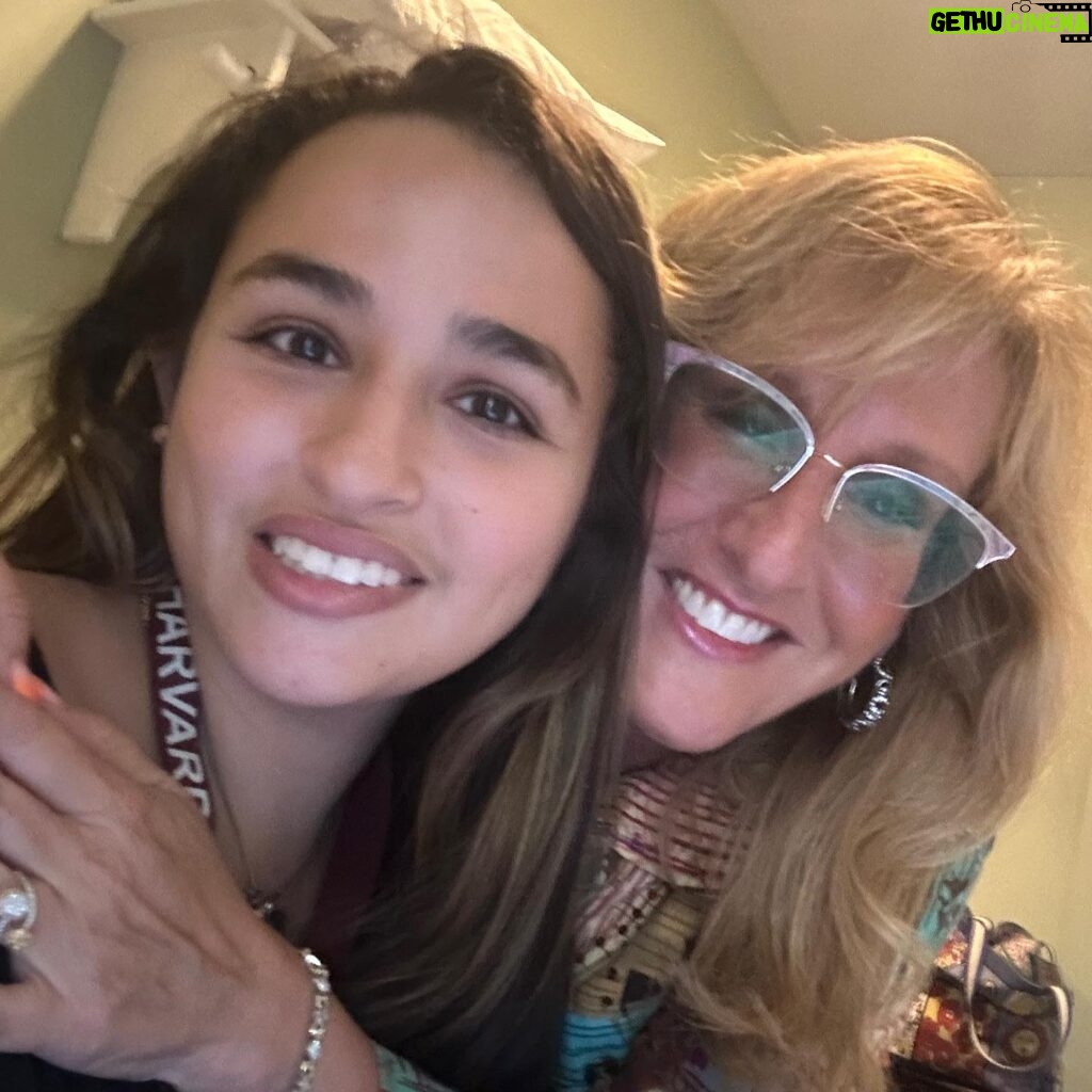 Jazz Jennings Instagram - I'll love you forever, I'll like you for always, As long as I'm living my Mommy you'll be❤️