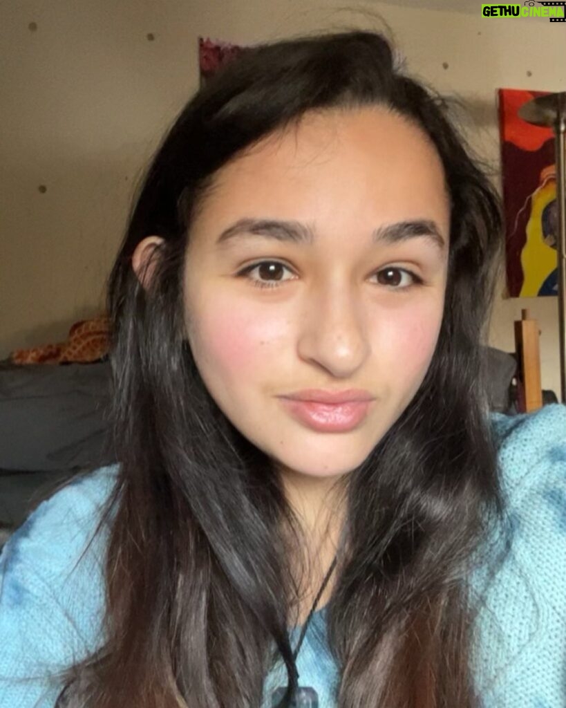 Jazz Jennings Instagram - I’m so thrilled to share that I just finished my second successful year at Harvard! I had an amazing time making friends, exploring my passions, and discovering more about myself. Thank you to everyone who has supported and celebrated me thus far. I’m proud of myself and excited for what’s to come! 💖💖💖