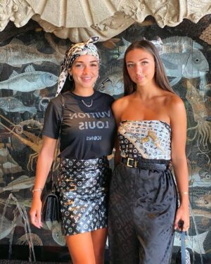Jazz Lanfranchi Instagram - Ma sœur, ma meilleure amie, être réunis pendant ces quelques jours, me rend tellement heureuse. 🤩  Je t’aime , Happy Day @annexbeachcannes @iam_evaqueen