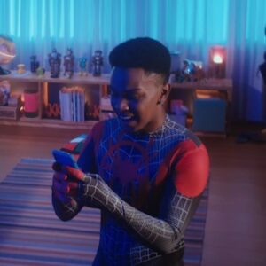 Jean Paulo Campos Instagram - Pra mim o Miles Morales sempre teve energia de brasileiro. E não existe brasileiro mais Miles Morales do que o @jeanpaulo_campos 🕷️🇧🇷 Homem-Aranha: Através do Aranhaverso, um dos maiores filmes de animação do ano, já está disponível na HBO Max.