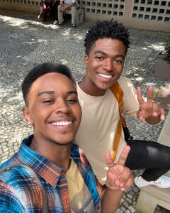 Jean Paulo Campos Instagram - já tô morrendo de saudades dessa família tão especial que Vai na Fé uniu 🥹🫶🏾