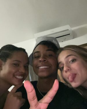 Jean Paulo Campos Instagram - Jeanzinho do passado com 19 aninhos passando pra avisar que amanhã estreia a segunda temp de #VickyeaMusa na @globoplay ❕💕