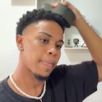 Jean Paulo Campos Instagram - tô aprendendo a fazer o nudred ainda tropa 🪮🤷🏾‍♂️