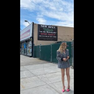 Jemima Kirke Instagram - Dressing like a childless twenty one year old after a night of doing molly is the new walk of shame. @storyandrain 

Words: @tamararappa
Photographer:@kat_in_nyc
Makeup: @quinnmurphy
Hair: @riadazarhair
Styling: @xgabriela