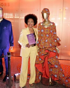 Jenifer Lewis Instagram - @blackishabc was inducted into the African American Museum of History and Culture. I love Washington, DC. It was a Blast.
*
*
*
*
#Blackish #Washington #DC #History #Family #Friends #Flowers #JeniferLewis #TheMotherOfBlackHollywood #InTheseStreets