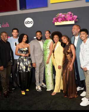 Jenifer Lewis Instagram - @blackishabc was inducted into the African American Museum of History and Culture. I love Washington, DC. It was a Blast.
*
*
*
*
#Blackish #Washington #DC #History #Family #Friends #Flowers #JeniferLewis #TheMotherOfBlackHollywood #InTheseStreets