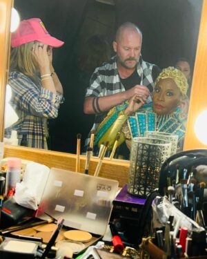 Jenifer Lewis Instagram - My whole #MaskedSinger experience was CAT-tastic! Lots of love 😻