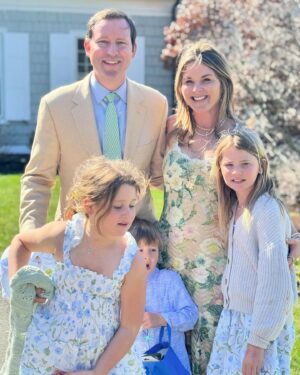 Jenna Bush Hager Instagram - What a wonderful world! Sending  love to all your peeps 🐥