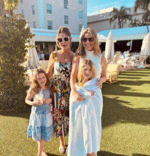 Jenna Bush Hager Instagram - The weekend looks better through rose colored glasses.