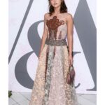 Jenna Coleman Instagram - Summer nights with @dior at the @vamuseum complete with a handmade bow of hair @studio_brisker 🎀 @kaymontano Merci merci @dior @sydneyfinch1 @rebeccacorbinmurray #hairybows