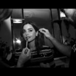Jenna Coleman Instagram - Getting ready with @bazaaruk and @chanelofficial 🖤🎥🎞 Merci Chanel X Finch #thenightbefore…