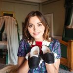 Jenna Coleman Instagram - Queen Victoria’s shoes! Thank you @historicroyalpalaces
