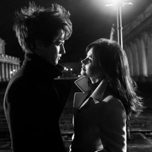 Jenna Coleman Instagram - To come…. #TheSandman returns 💫 @thesandmanofficial @neilhimself @netflix @warnerbrostv @dccomics